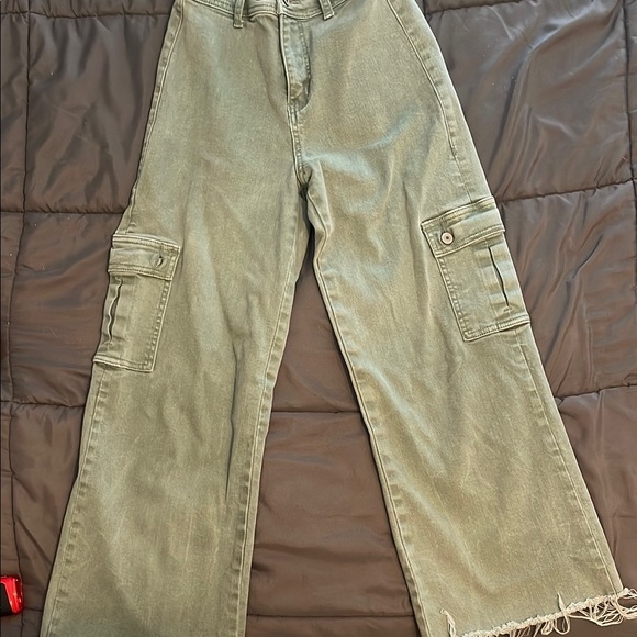Stylish Olive Wide Leg Cargo Jeans - Picture 1 of 1